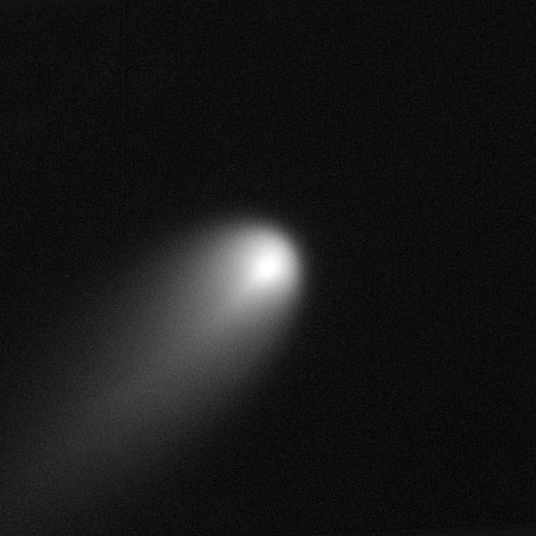 -ISON_Comet_captured_by_HST%2C_April_10-11%2C_2013.jpg