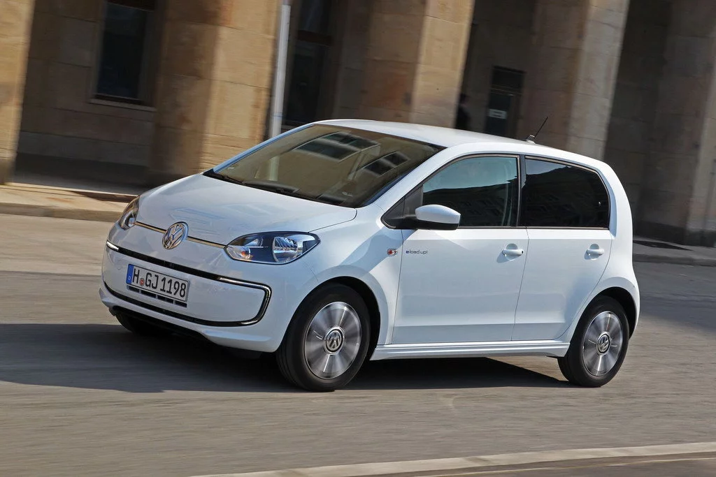 iynyy_volkswagen_e_load_up_debyutiruet_v_gannovere.webp