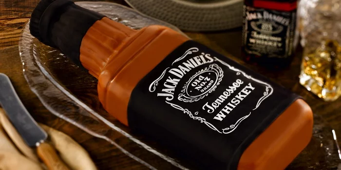 jack-daniels-cake.webp