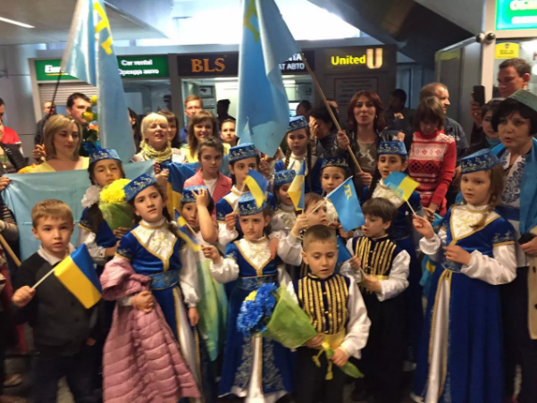 jamala_aeroport_vstrecha_2.png