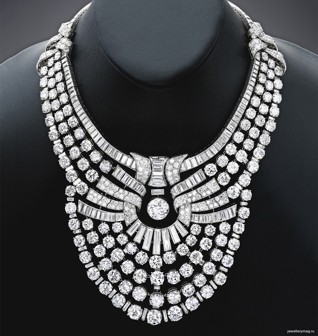 jewellerymag-ru-1-queen-nazli-necklace.jpg