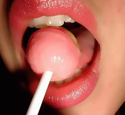 kartinki24_lips_96.webp