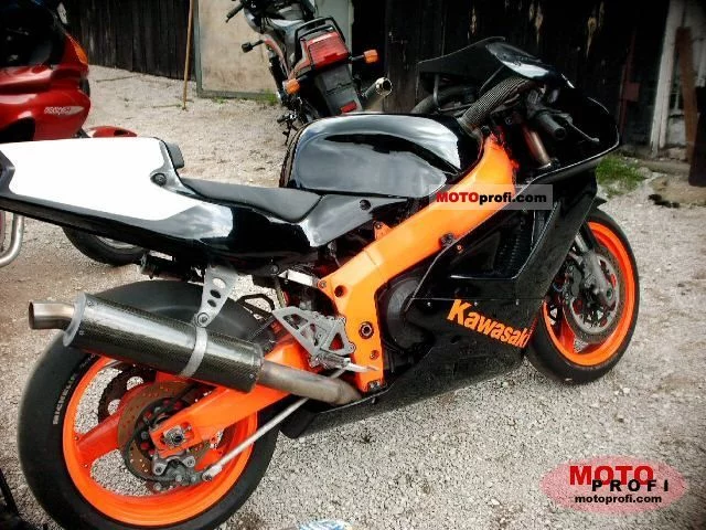 kawasaki_zxr_750_r_1991_2.webp kawasaki_zxr_750_r_1991_2.webp