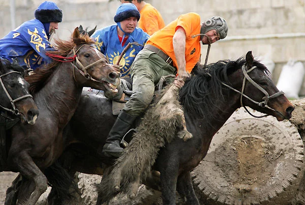 kok_boru_bishkek02.webp