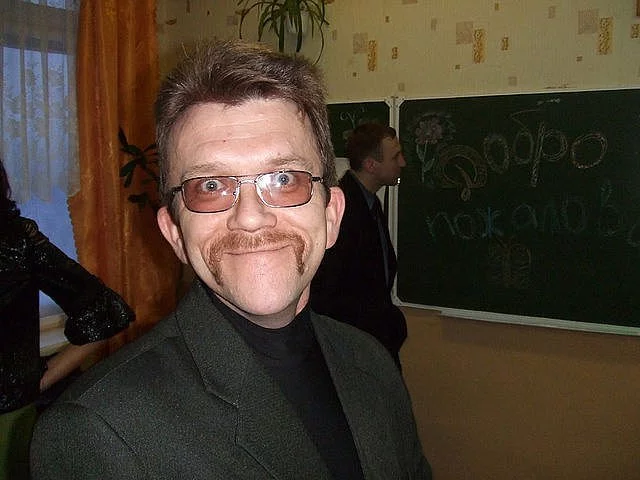 KPKqQWhSJwU.webp