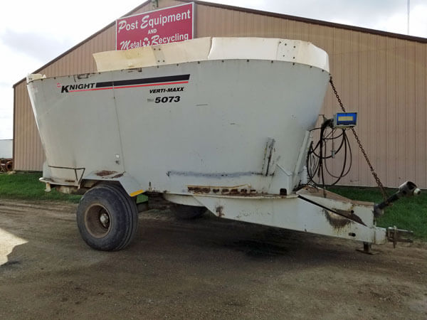 Kuhn-Knight-5073-Vertical-Mixer-ID3192-1.jpg