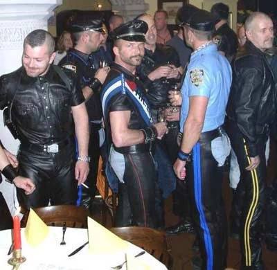 leather_group_men.webp