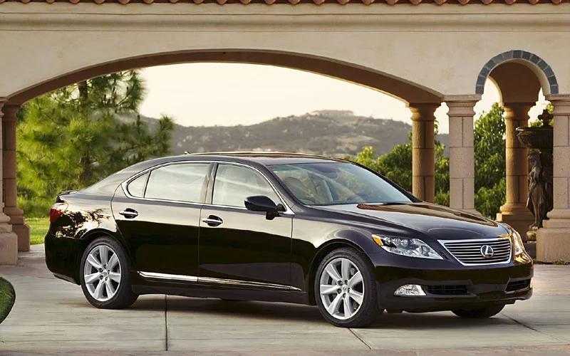 lexus_ls_600h_31812.webp