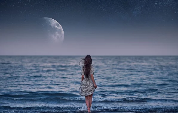 luna-more-devushka.webp