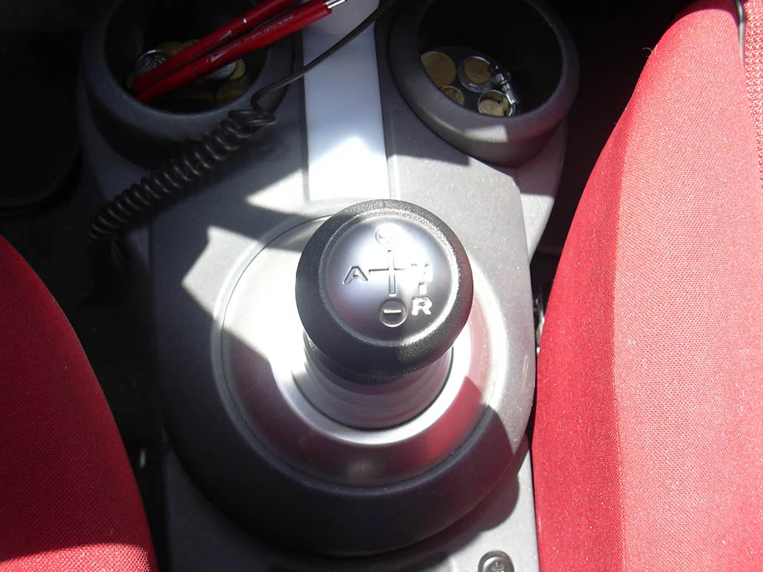 Mitsubishi_cot_korobka.webp