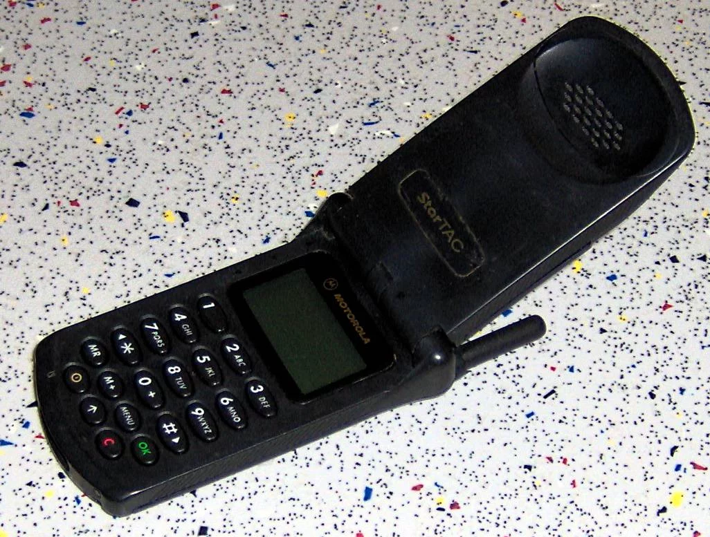 MotorolaStarTAC.webp