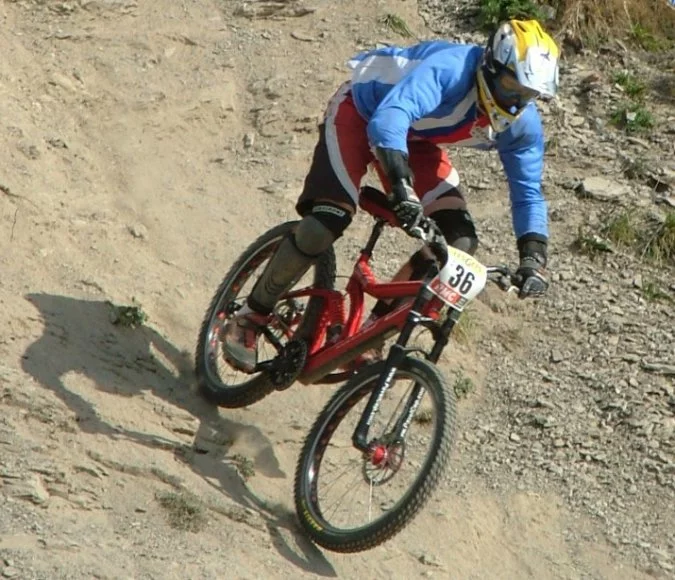 mtb_dh_4x_bmx_1.webp
