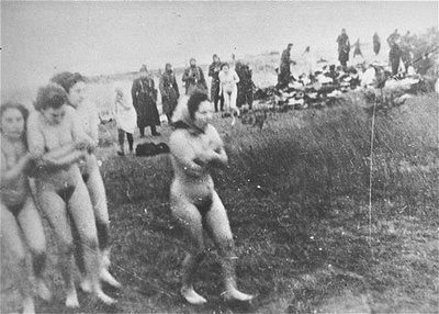 naked-jews-nazis.jpg