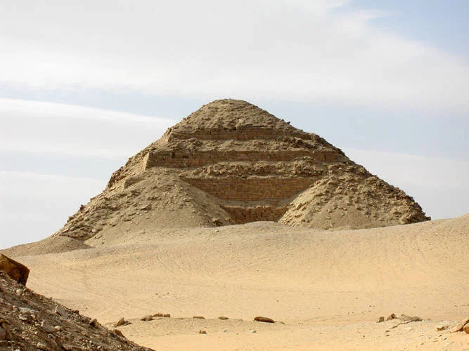Neferefre_Abusir_Pyramid.webp