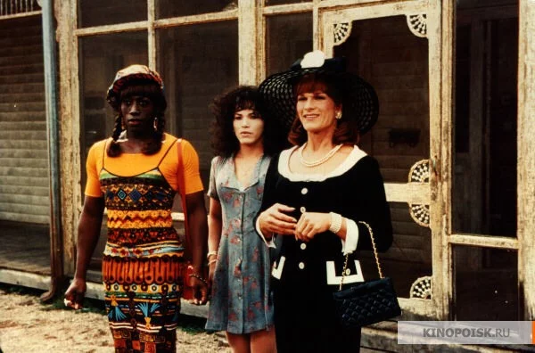 ng-Foo-Thanks-for-Everything_2C-Julie-Newmar-18706.webp
