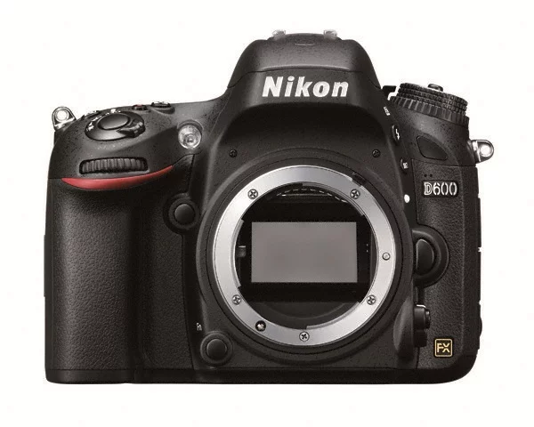 Nikon_D600_front.webp