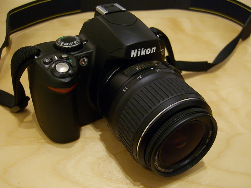 NikonD40.jpg