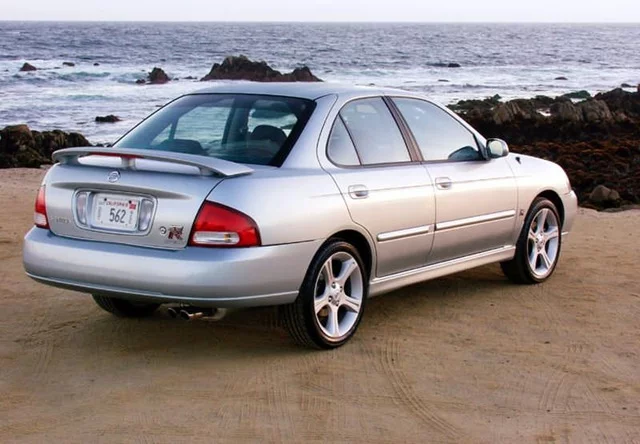 nissansentraserback2.webp