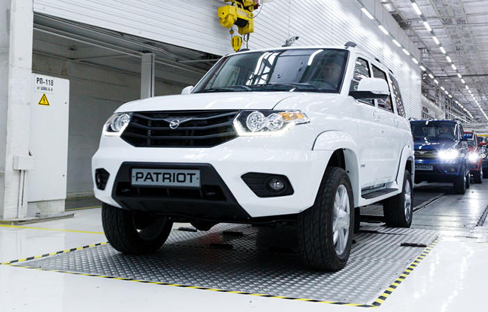 novyiy-Uaz-Patriot-2015-goda.jpg