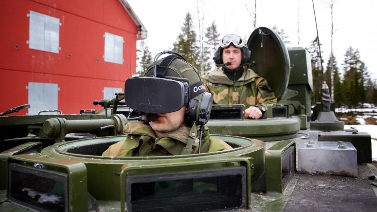 oculus-rift-tank-12jpg_small.webp