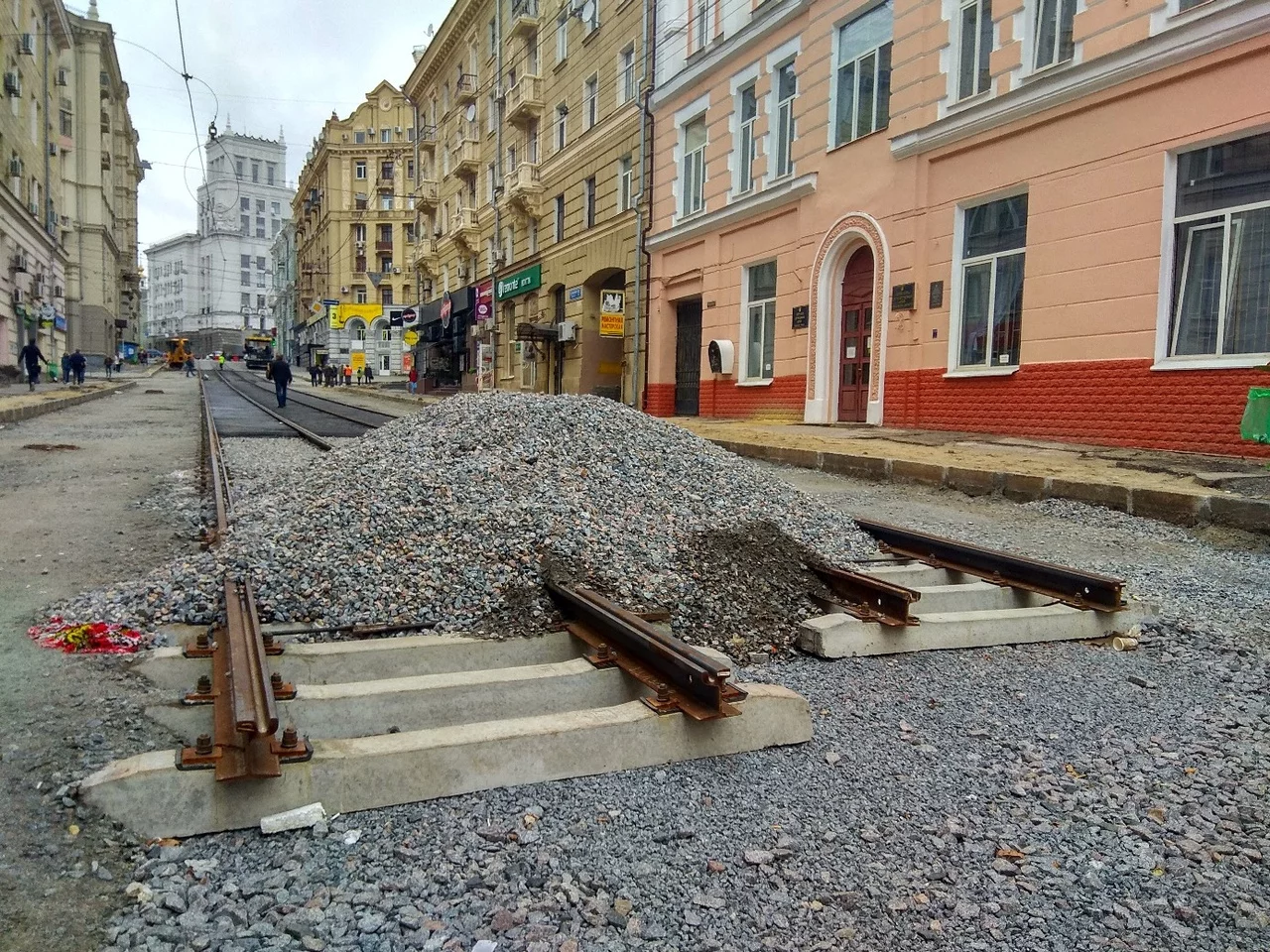 OLj_Mt_PG73ac.webp