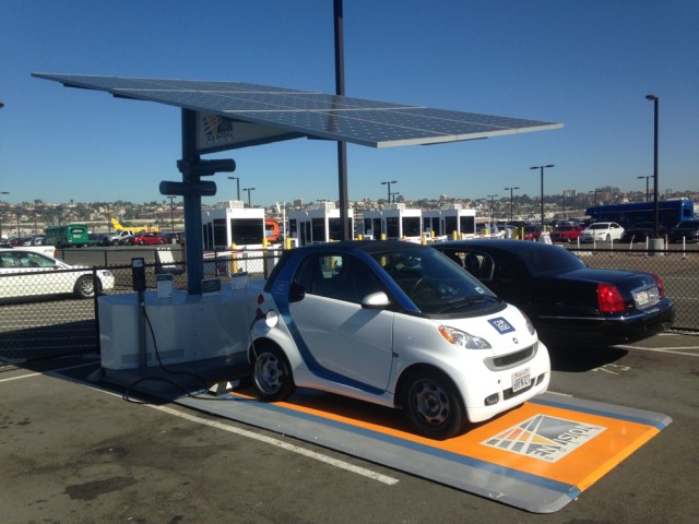 on-solar-ev-arc-solar-charging-station_100486945_m.jpg