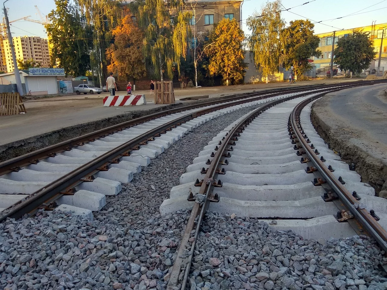 p_Gp_KBJWAaz_A.webp