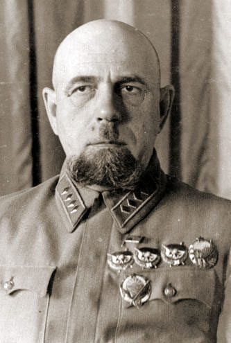 Pavel_Dybenko_1.png