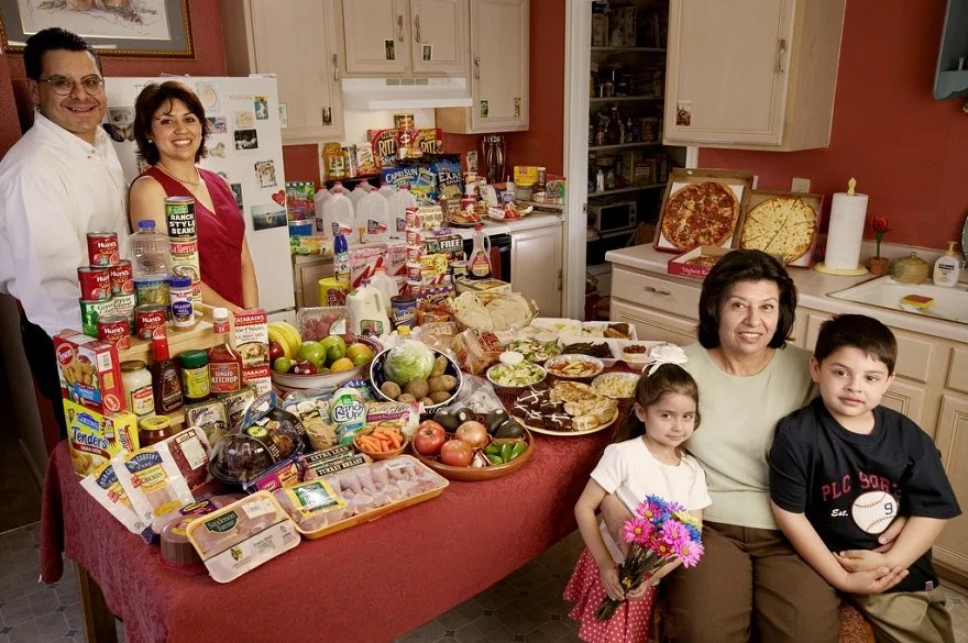 peter-menzel-what-the-world-eats5.webp