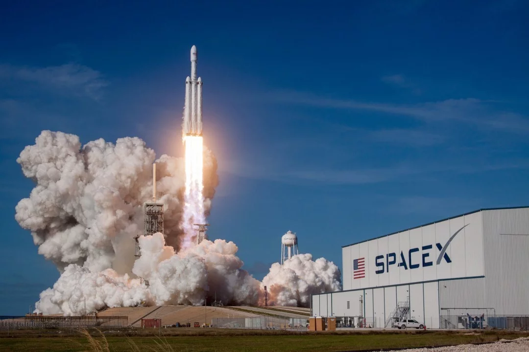 picture2_spacex-razreshila_364353_p0.webp