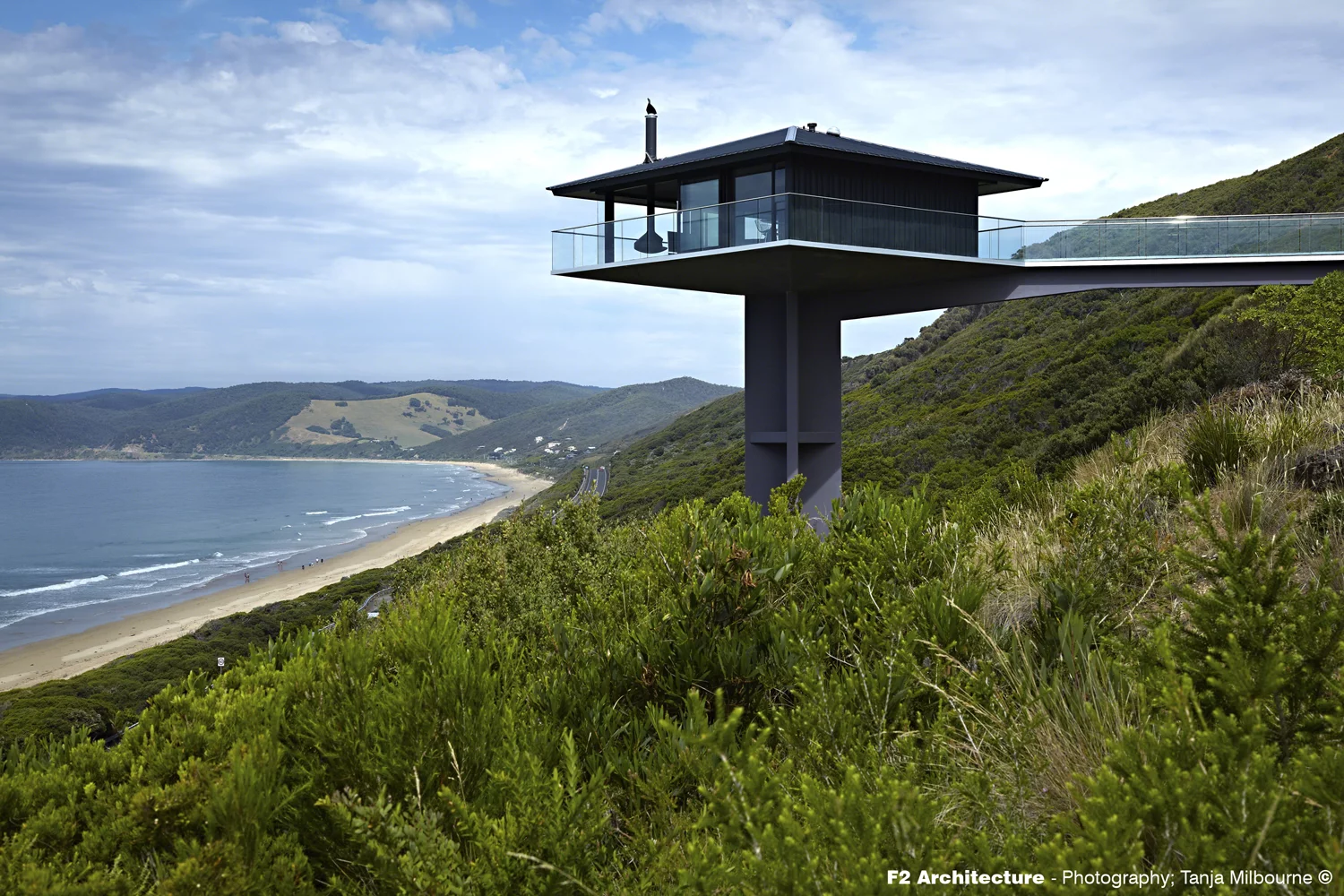 Pole-House-Fairhaven_02.webp