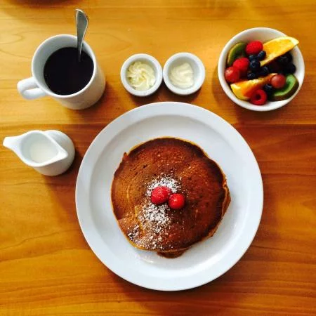 pumpkin-pancakes-fresh.webp