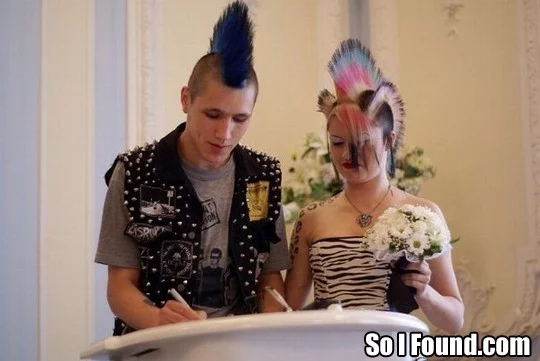 punk_wedding_2-random.webp