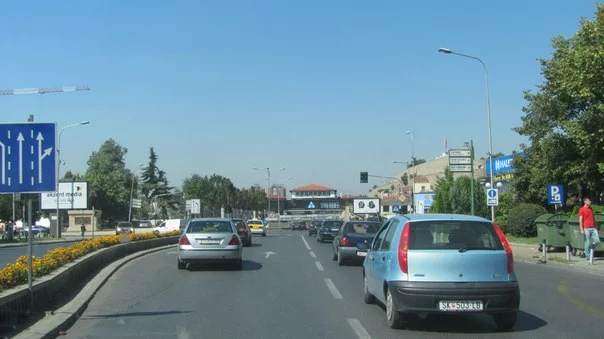 qJ9FaOg7e10.webp
