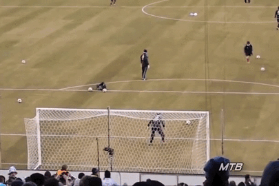QRFjv_wKtjui65pw30P_VA.gif