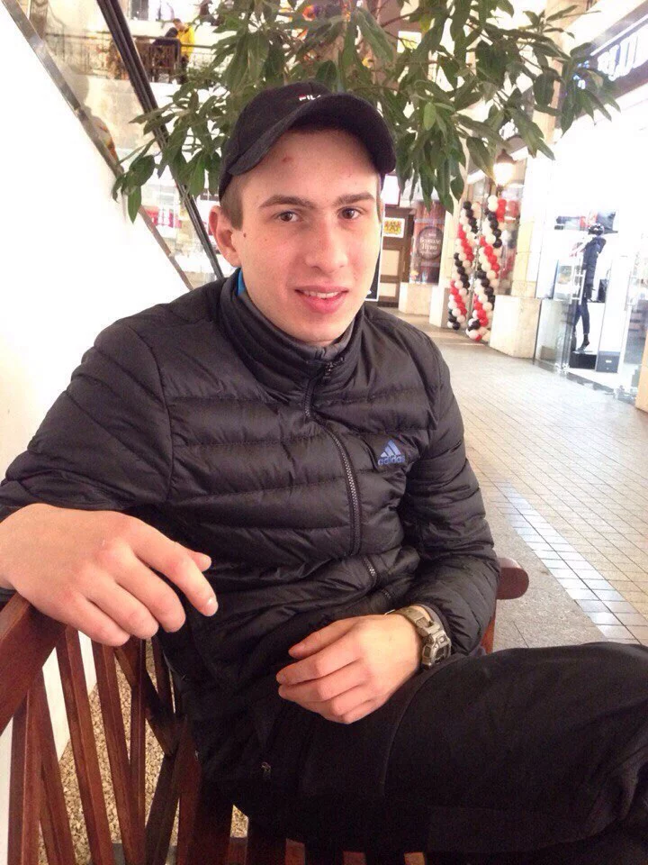 QYYIvVMklxk.webp
