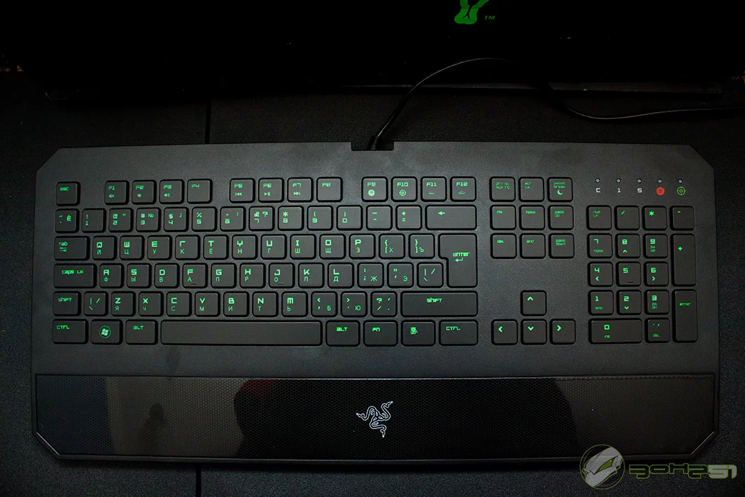 razer-deathstalker-14.webp