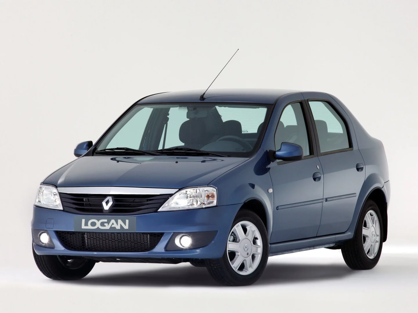 Renault_Logan.webp