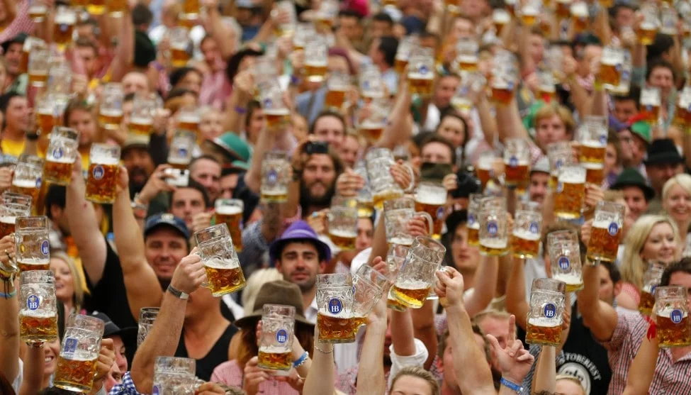 reuters_germany_oktoberfest_22Sep12-975x557.webp