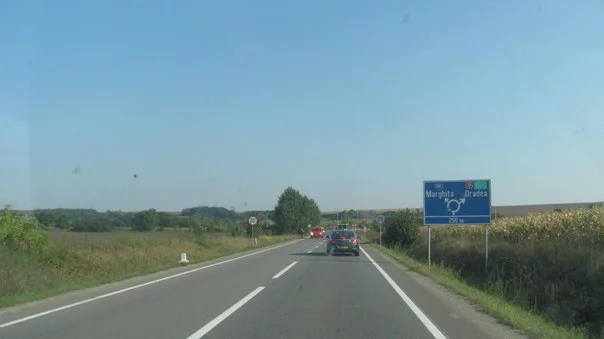 rJt2OdOk_gg.webp