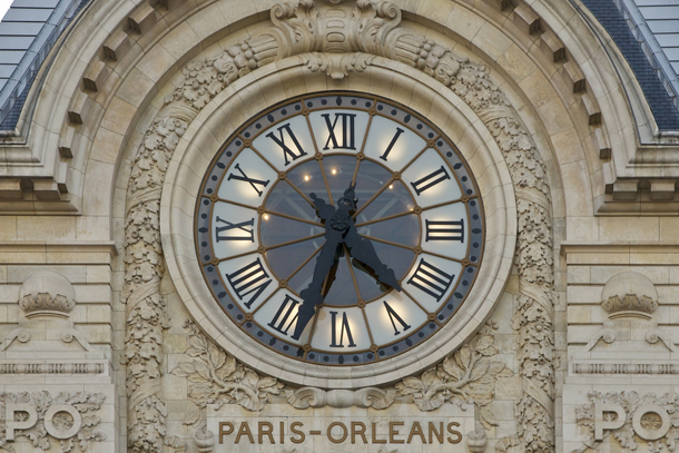 Roman-numeral-number-IIII-watches-clocks-12.jpg
