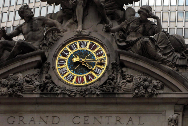 Roman-numeral-number-IIII-watches-clocks-13.jpg