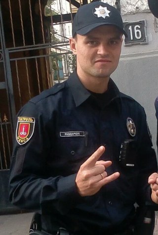 RPq4ZynB3D0.jpg