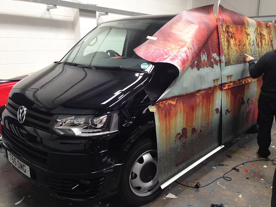 rusty-car-vinyl-wrap-vw-van-clyde-wraps-11.webp