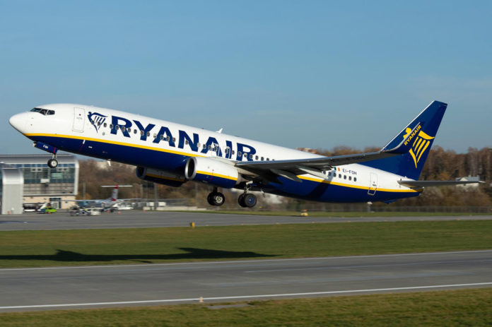 ryanair_takeoff_yt-696x463.jpg
