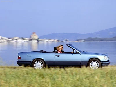 s-Benz-E-Class_Cabriolet_1988_800x600_wallpaper_03.webp