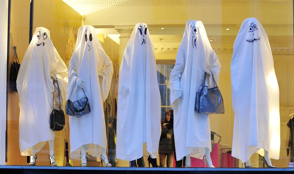 s-Stella-McCartney-Spooky-Halloween-Window-Display.webp