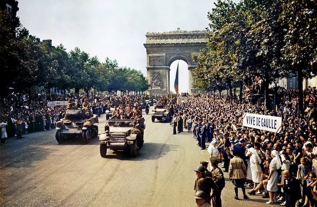 s_of_French_patriots_line_the_Champs_Elysees-edit2.webp
