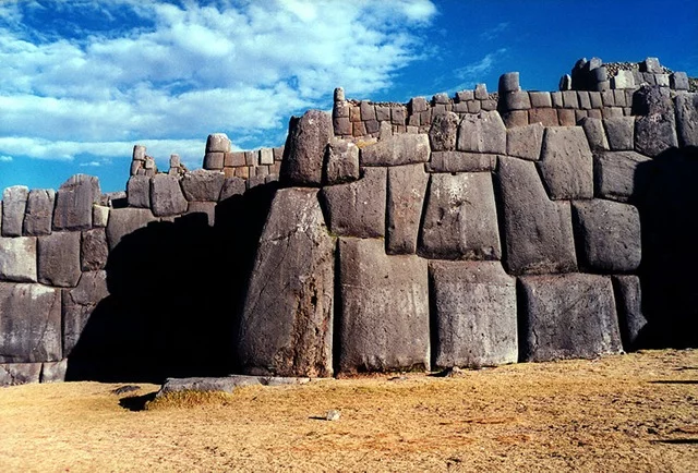 saksaywaman.webp