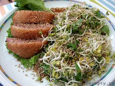 salat_s_rostkami_0.webp